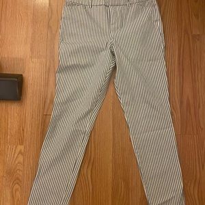 Old Navy High-Waisted Pixie Ankle Pants Size 4